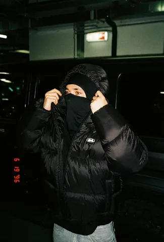 TOMMY SINNY: детали и силуэт одежды